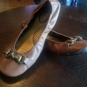 slip on dress shoes